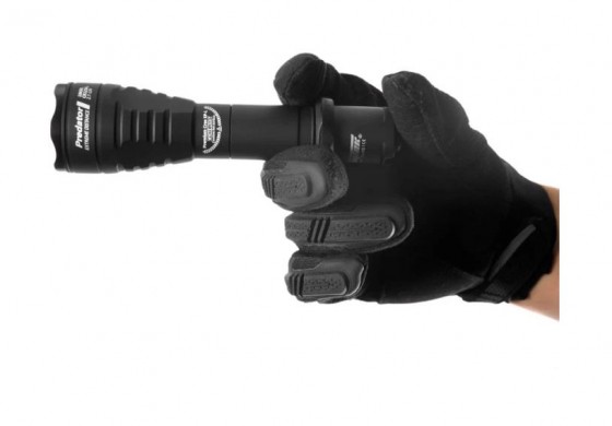 Фонарь Armytek Predator XP-E2 200 lm свет зелёный